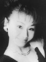 yurie_head.jpg