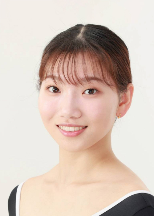 中西 彩
